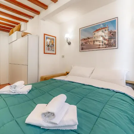 La Galleria - Piazza Di Spagna * Ρώμη